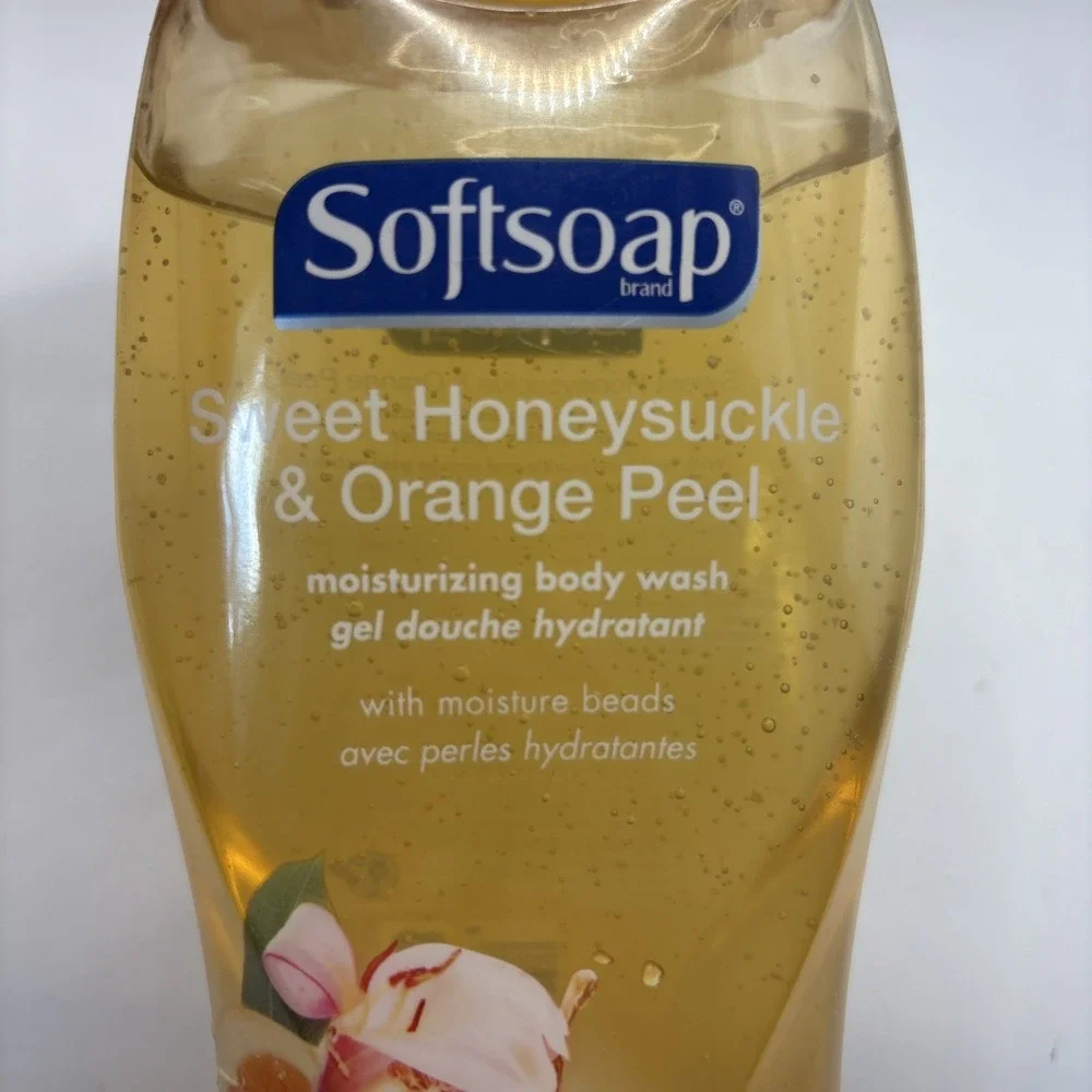 Softsoap sweet honeysuckle